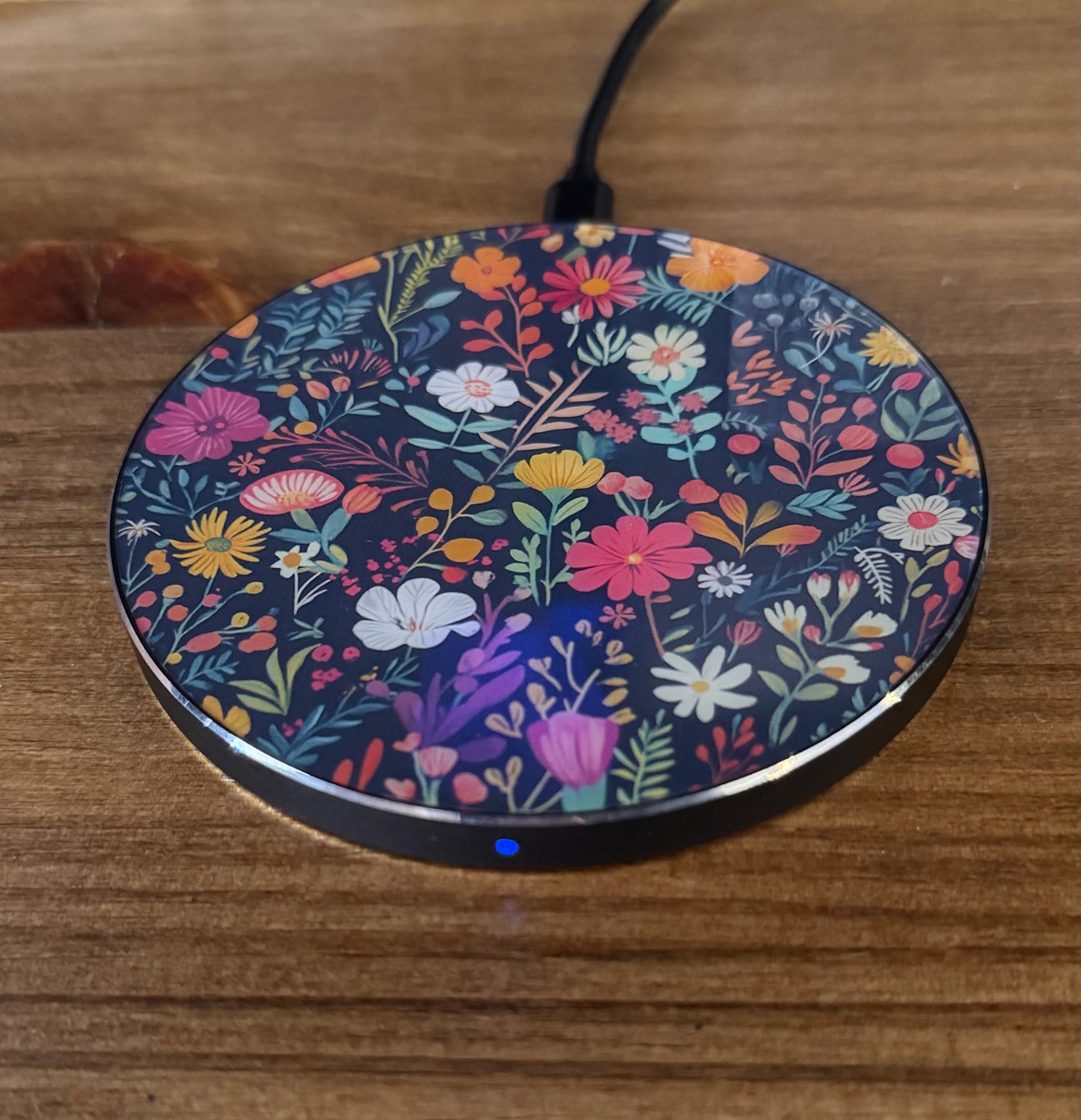 Vibrant Retro Floral Wireless Phone Charger